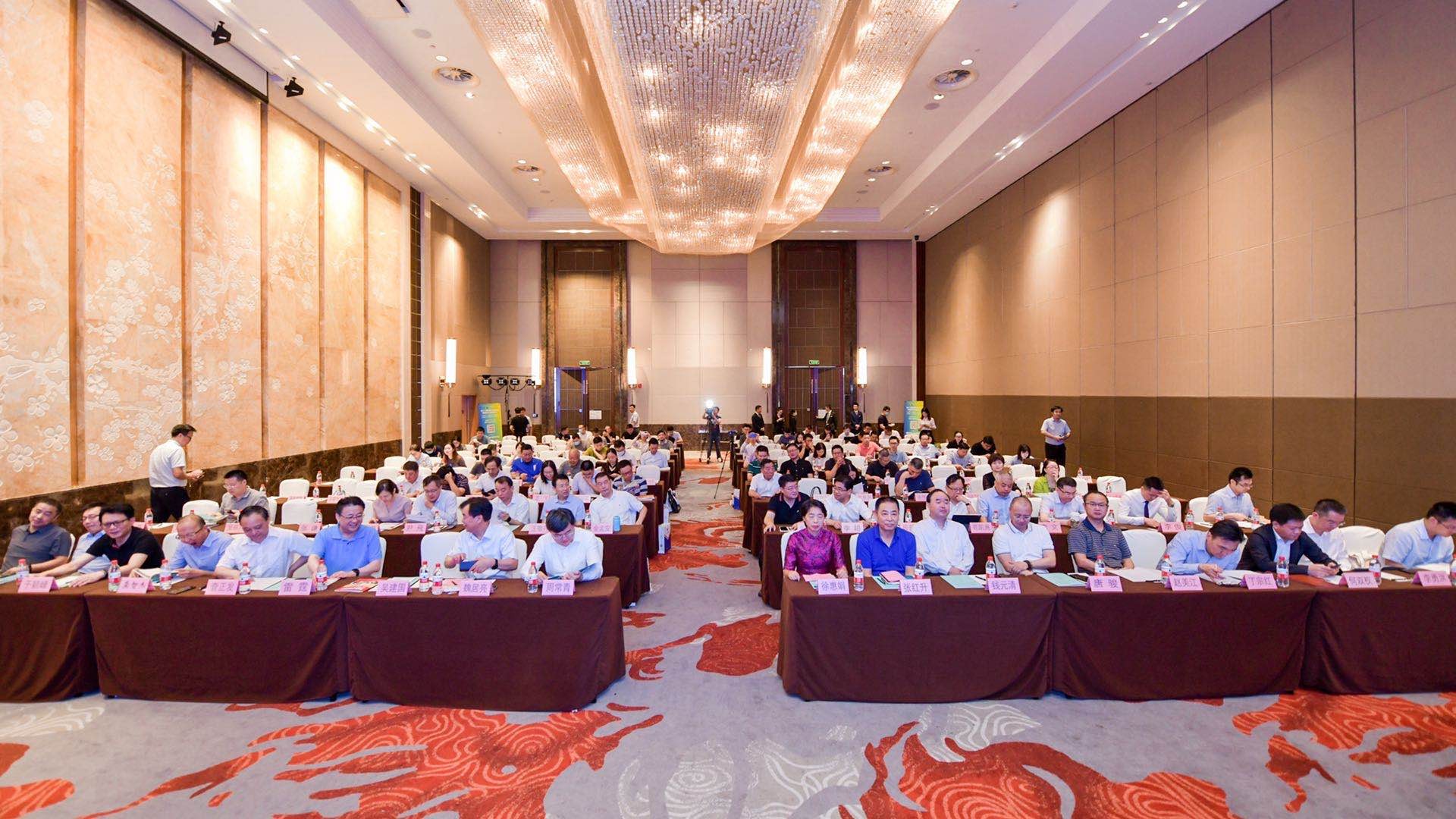 奥特维李文副总经理出席无锡新能源商会会员代表大会